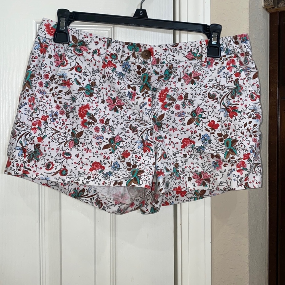 Gap shorts